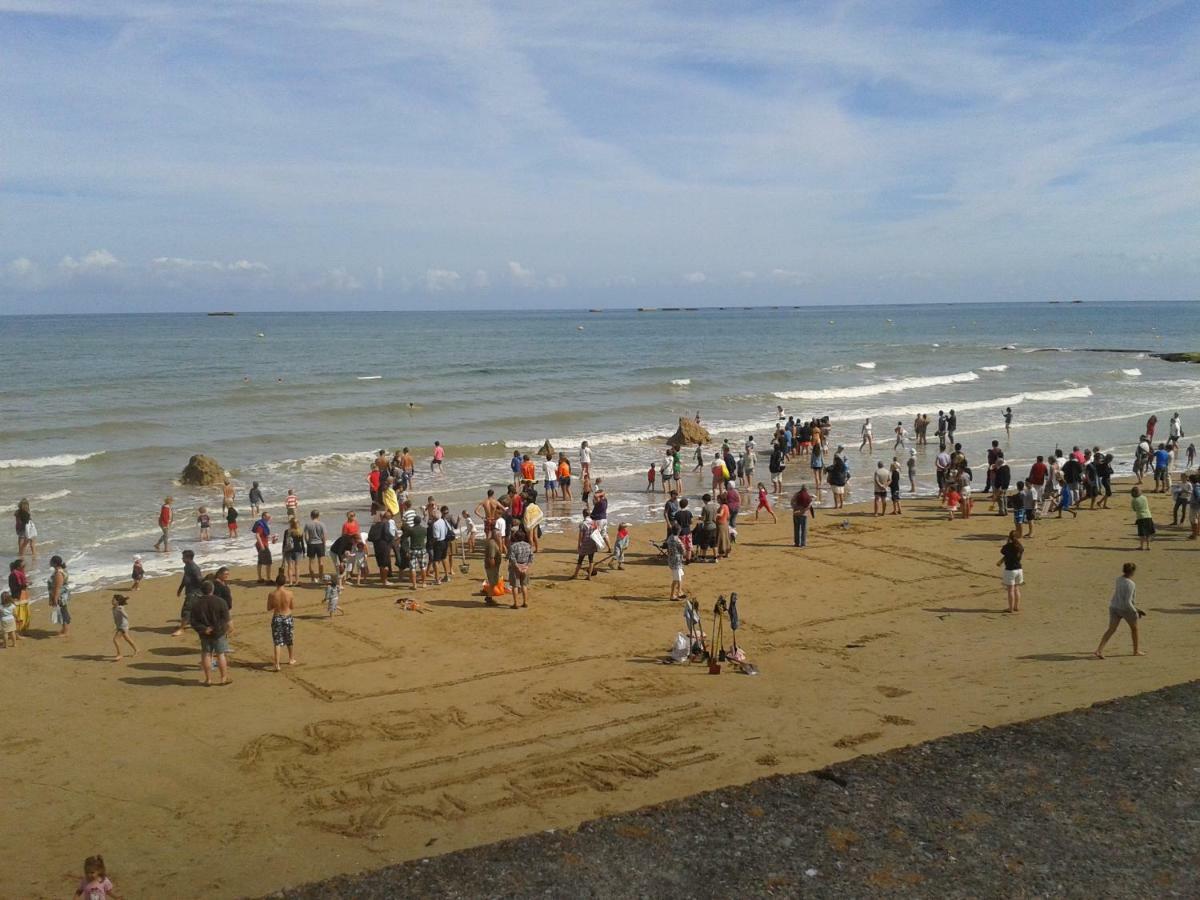Arroplace Arromanches-les-Bains Exterior foto